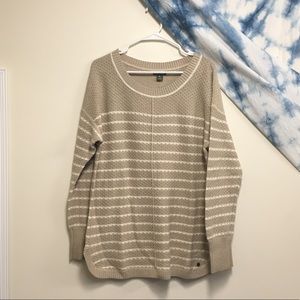 Eddie Bauer curved hem sweater